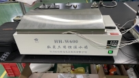 数显三用恒温水箱