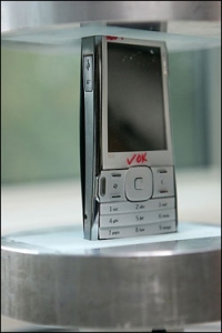 1487715_gsmarena_009.jpg
