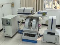 电子顺磁共振波谱仪