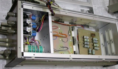 开壳。除了外壳外，还有内壳接Guard。这个图的内壳盖已经去掉